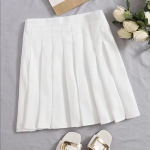 Solid Pleated Skirt